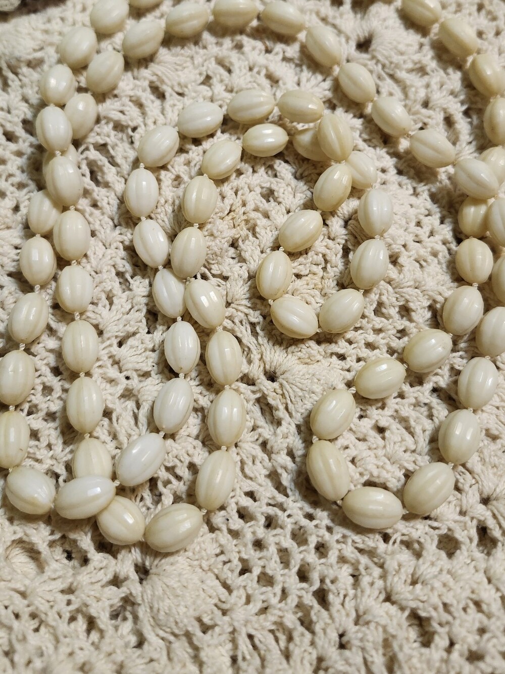 Vintage Cream Beaded Women's Necklace - Unbranded